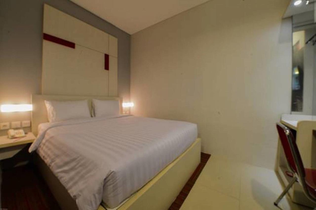 D'Hotel Jakarta Exterior foto